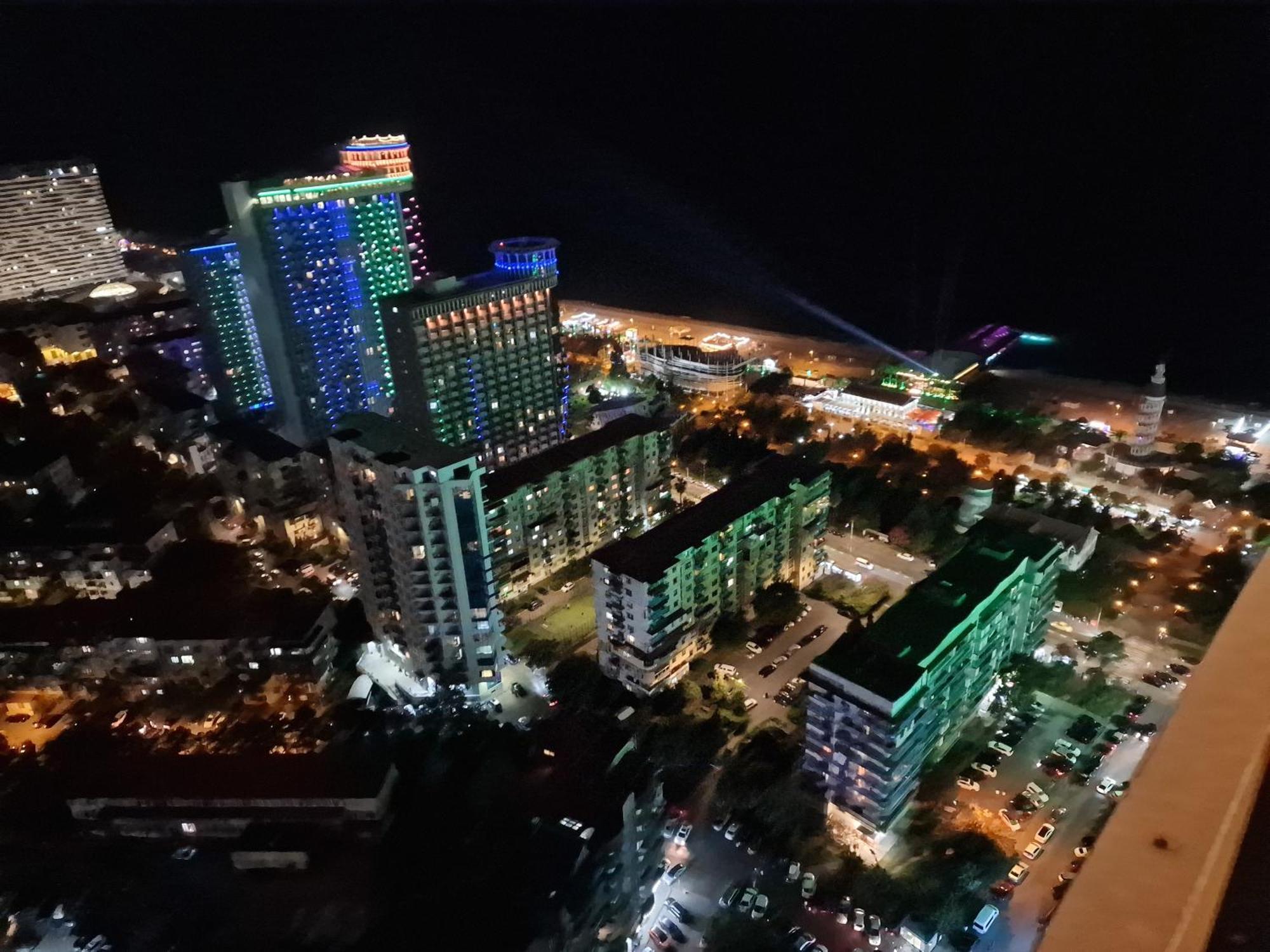 Apart-Hotel Orbi City Batumi Eksteriør bilde